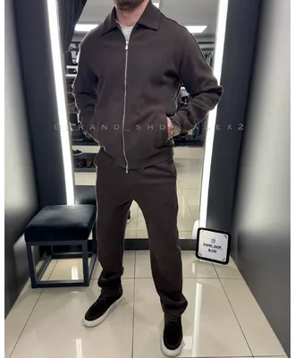 Коричневий костюм casual