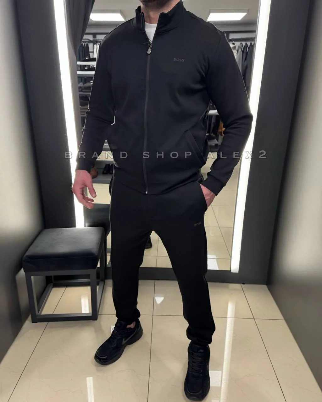 Костюм чорний Boss 