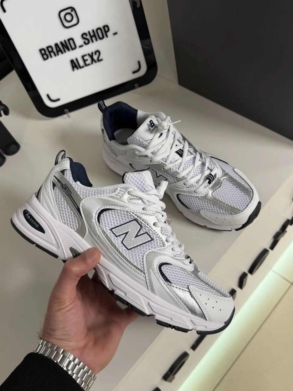 Кросівки білі New Balance 