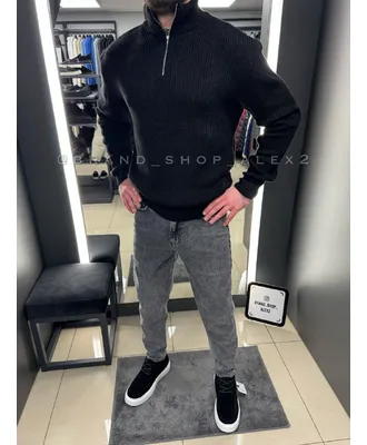 Чорний стильний джемпер