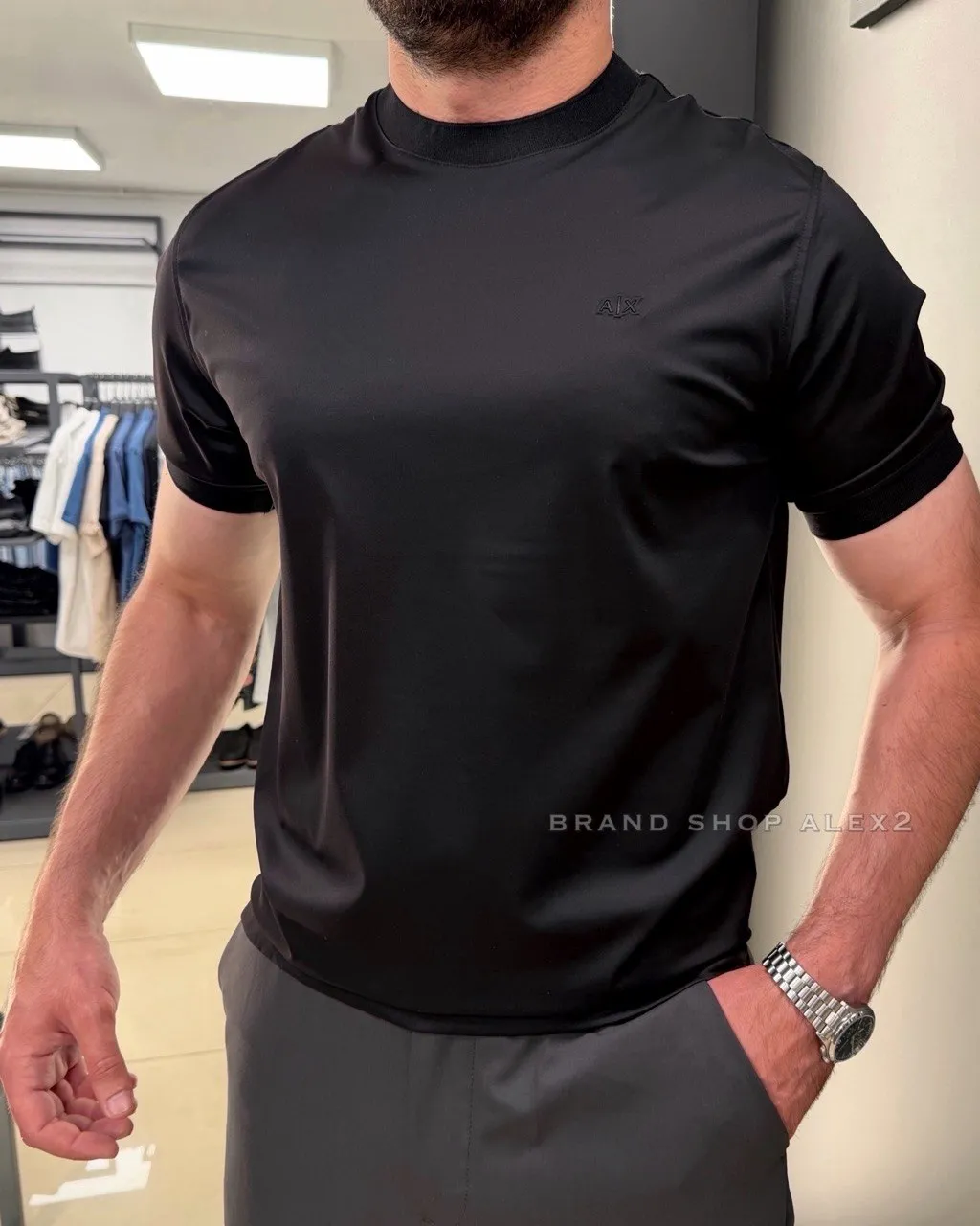 Чорна футболка Armani 