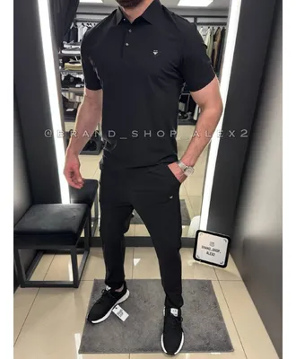 Чорний костюм Prada