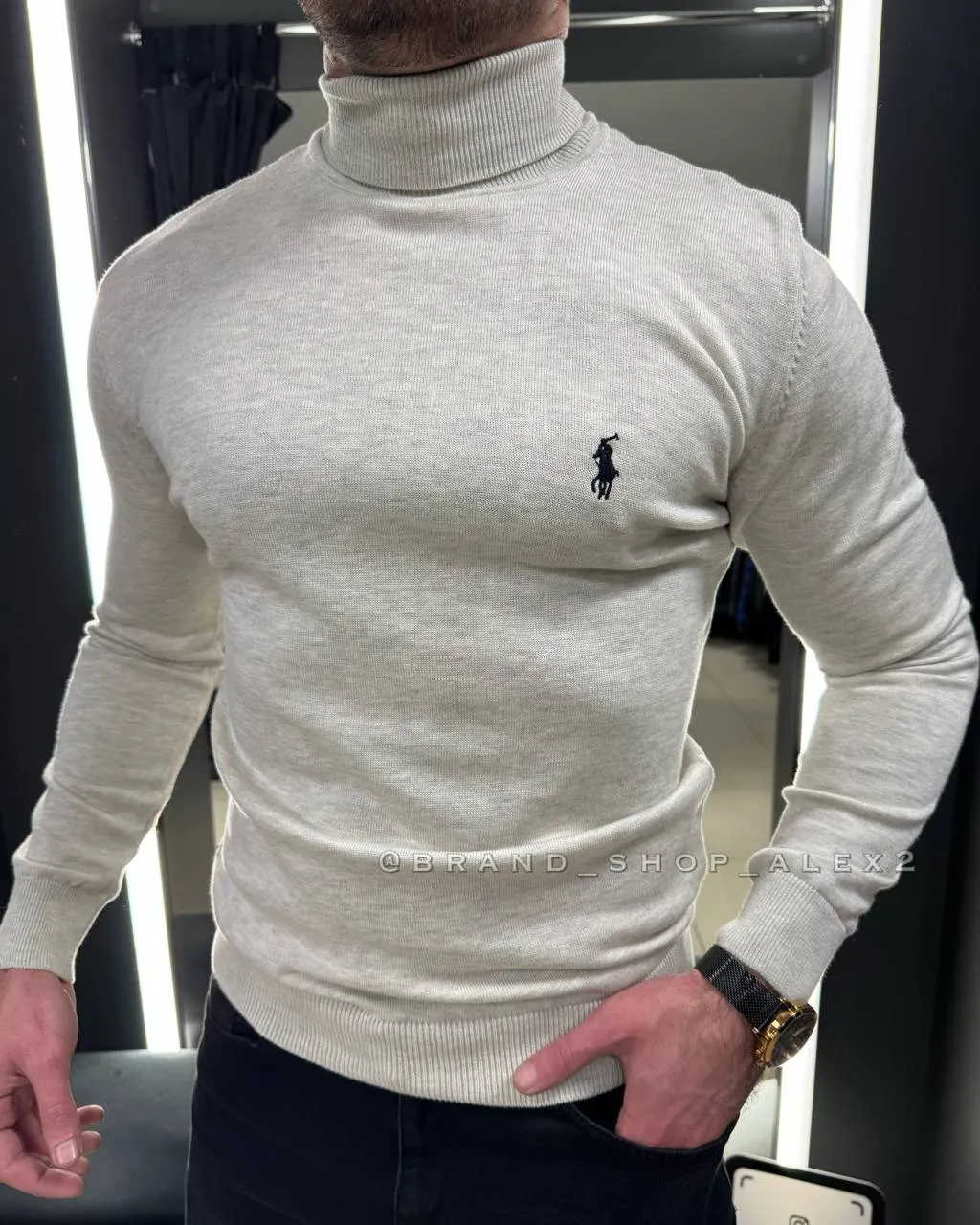 Білий гольф Polo 