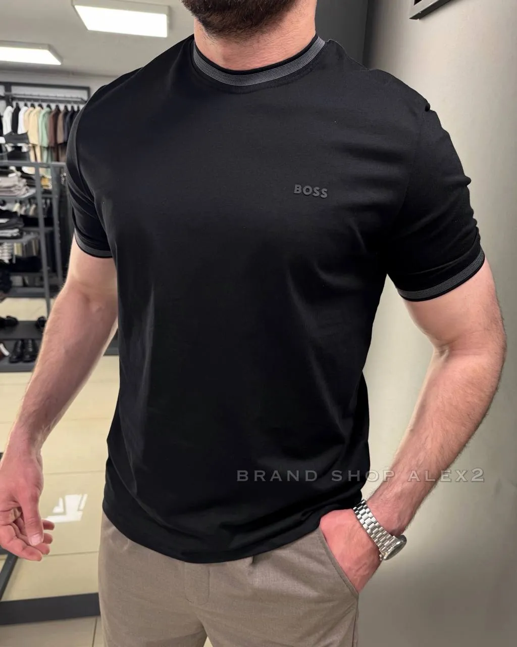 Футболка чорна Boss 