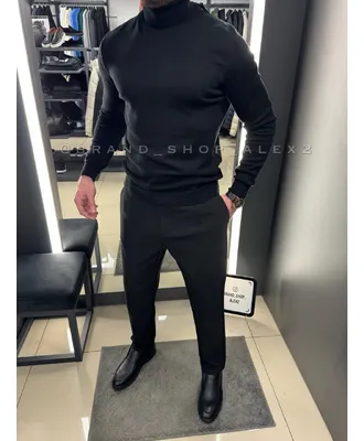 Чорний класичний гольф