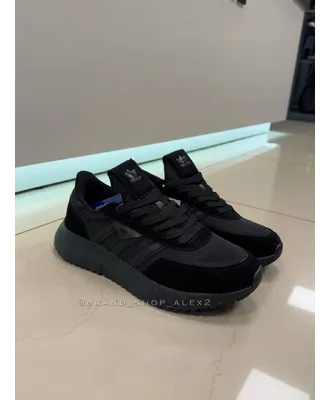Чорні кросівки Adidas