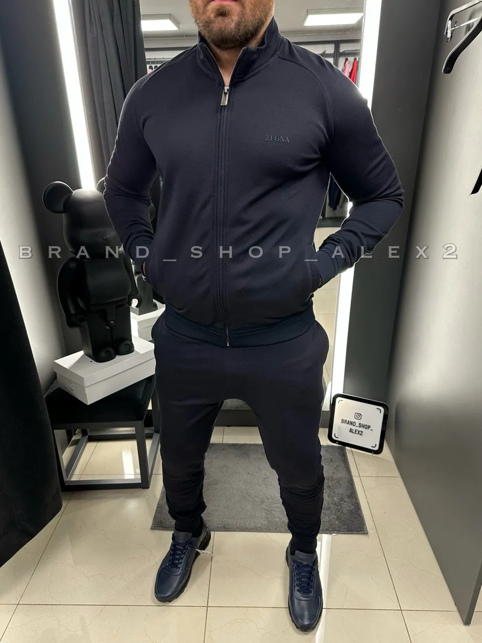Темно-синій костюм Zegna 