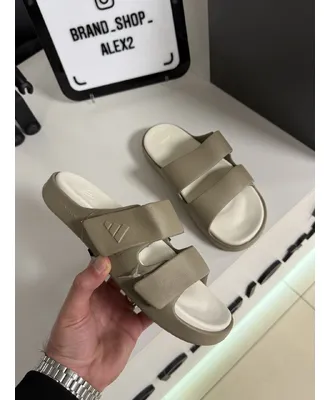 Бежеві сланці adidas