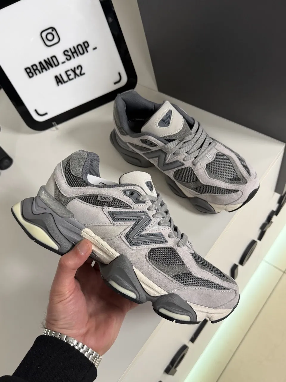Кросівки темно-сірі New Balance 
