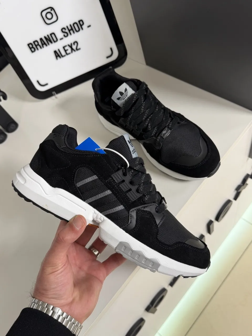Кросівки чорні adidas 