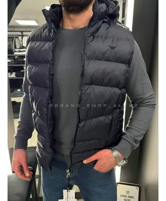 Темно-синя безрукавка Armani