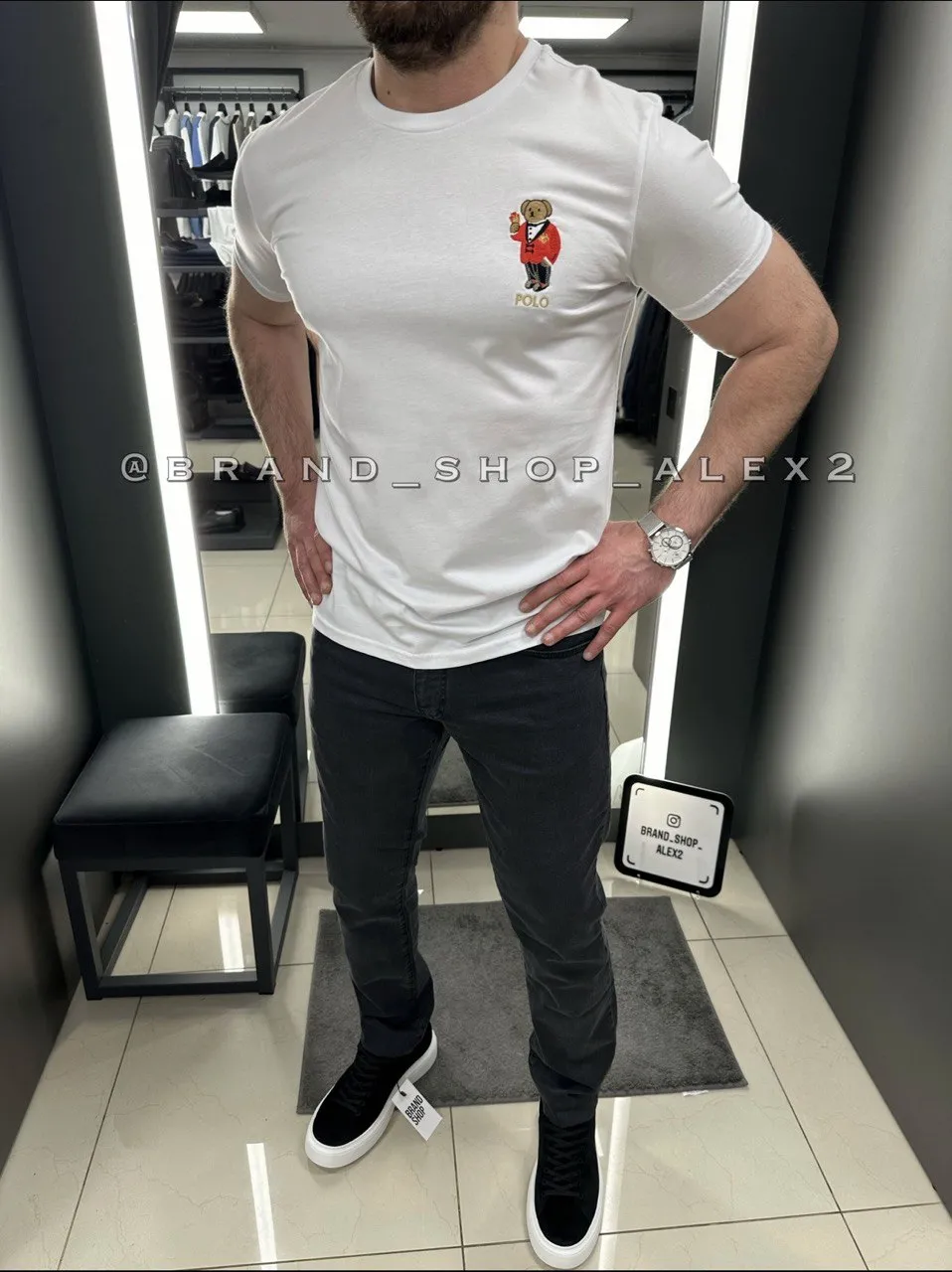 Біла стильна футболка Polo 