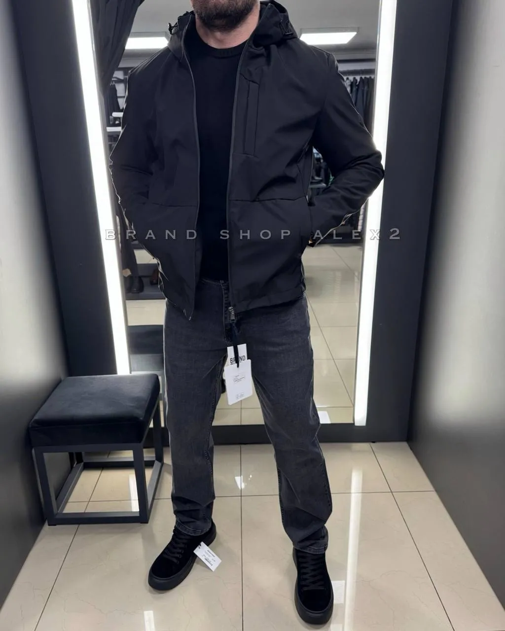 Чорна куртка Moncler  - фото 1