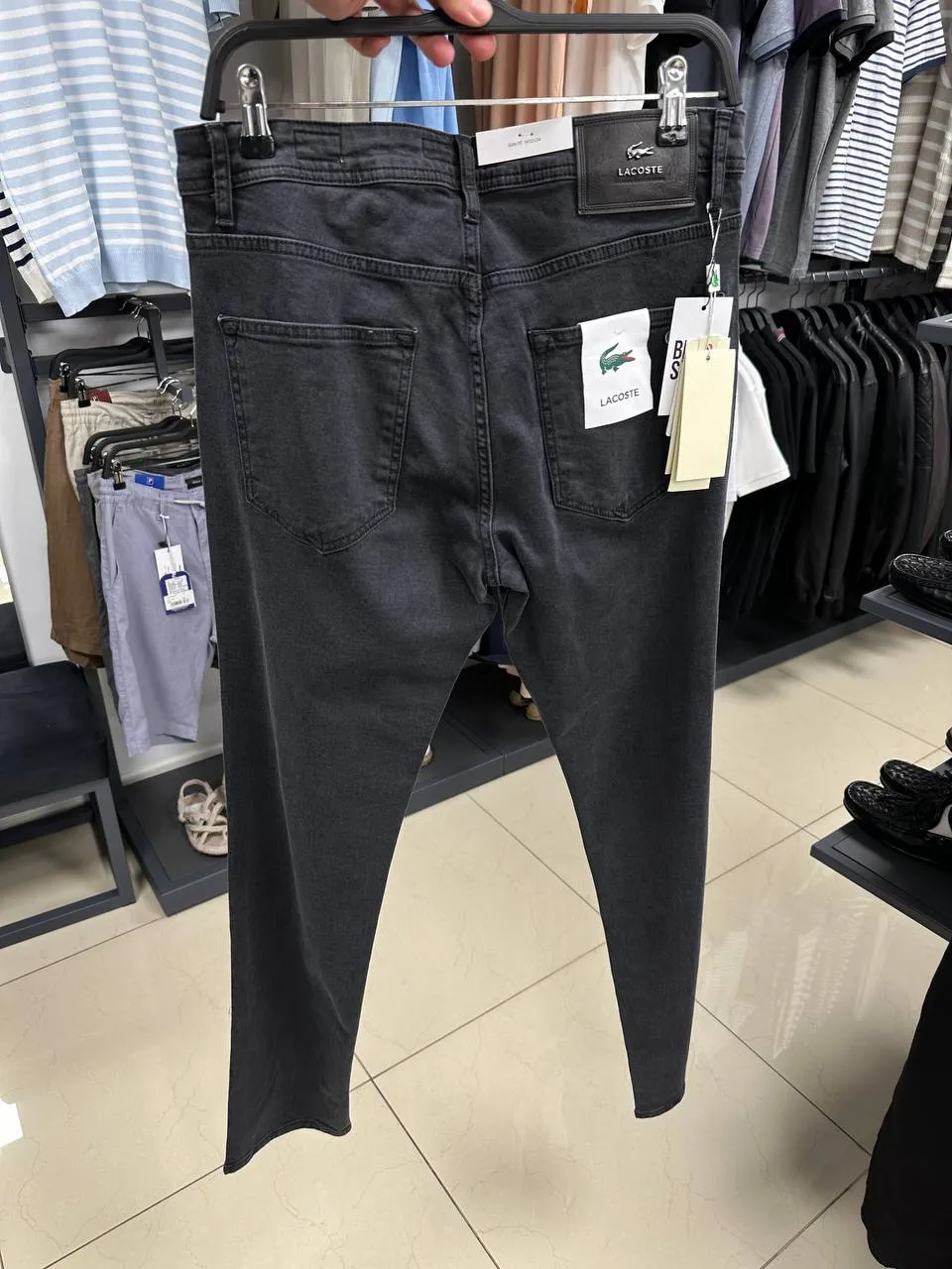 Класичні привужені джинси Lacoste 