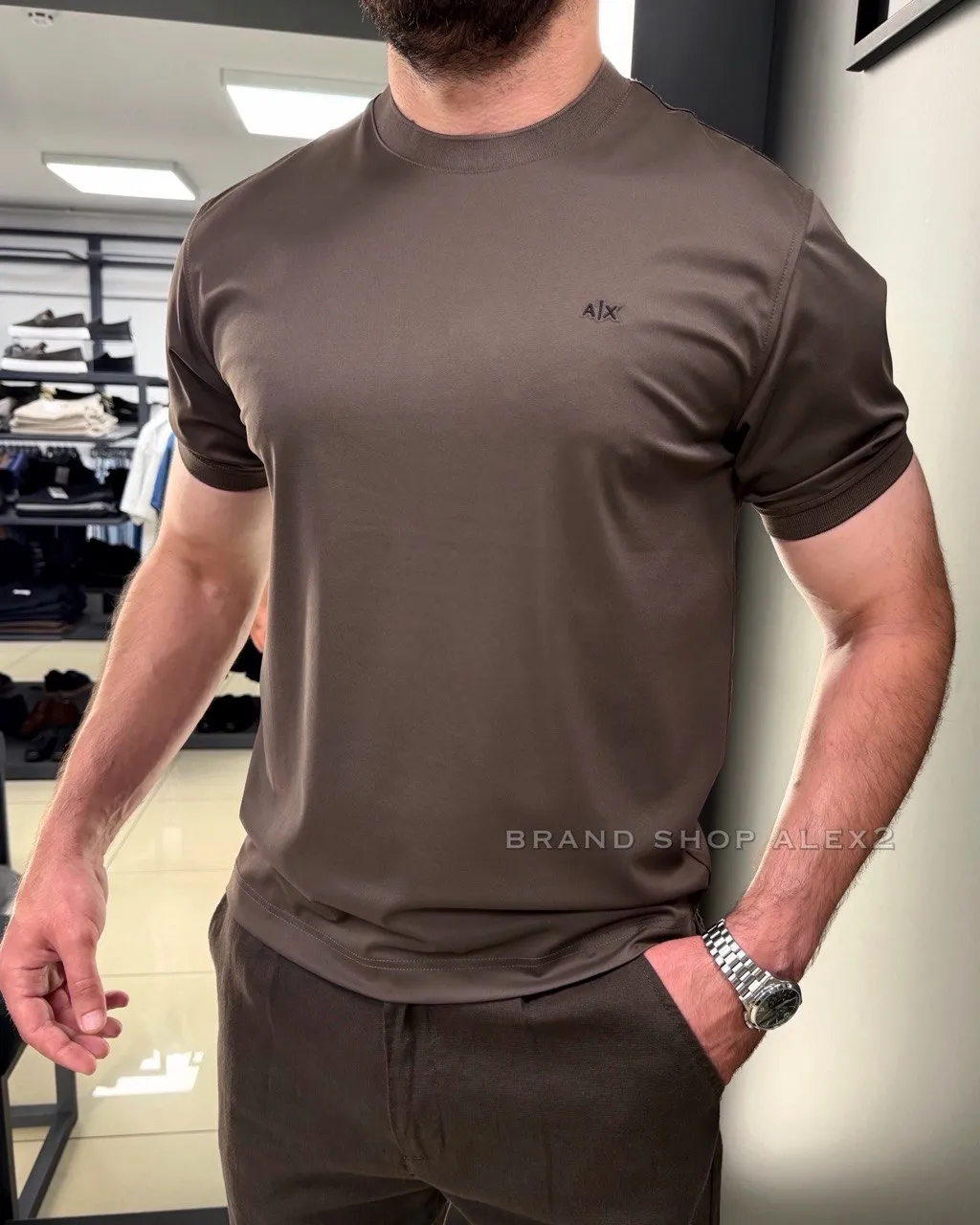 Коричнева футболка Armani 