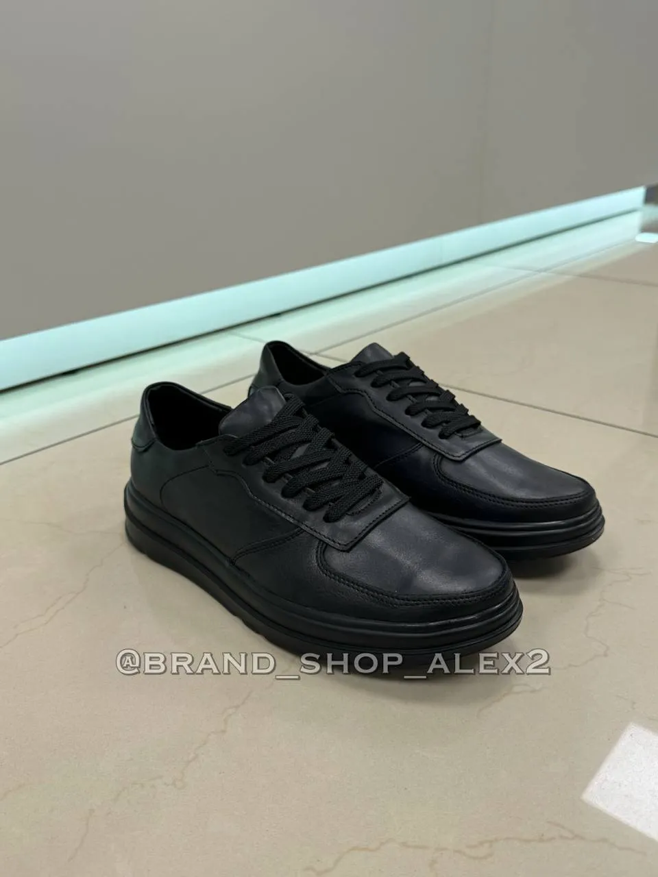 Чорні шкіряні кеди  - фото 2