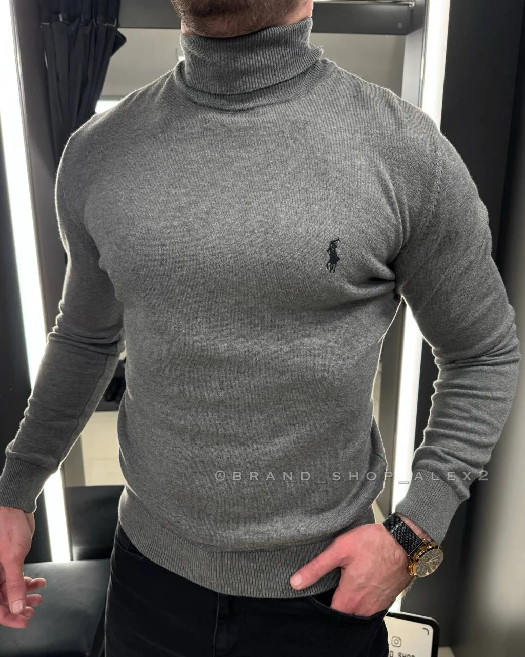 Сірий гольф Polo 