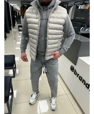 Бежева безрукавка Armani