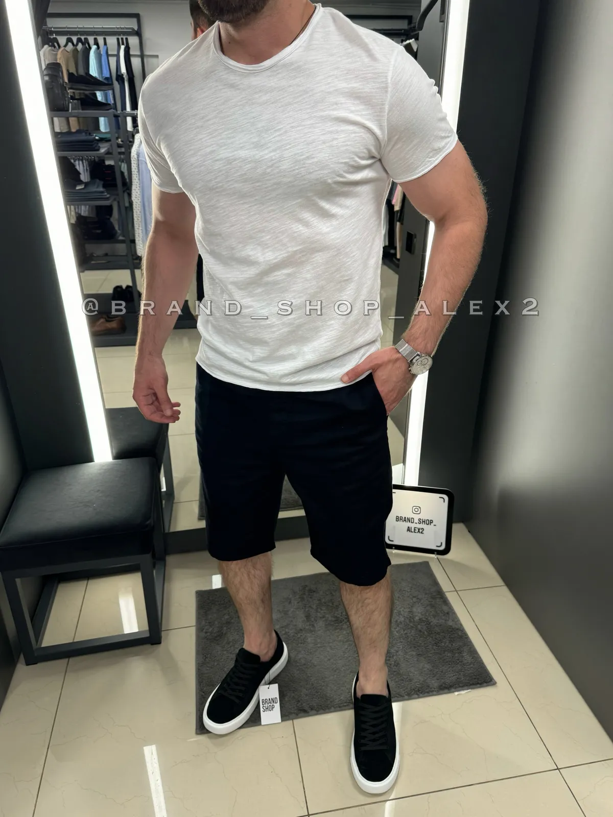 Базова легка футболка 