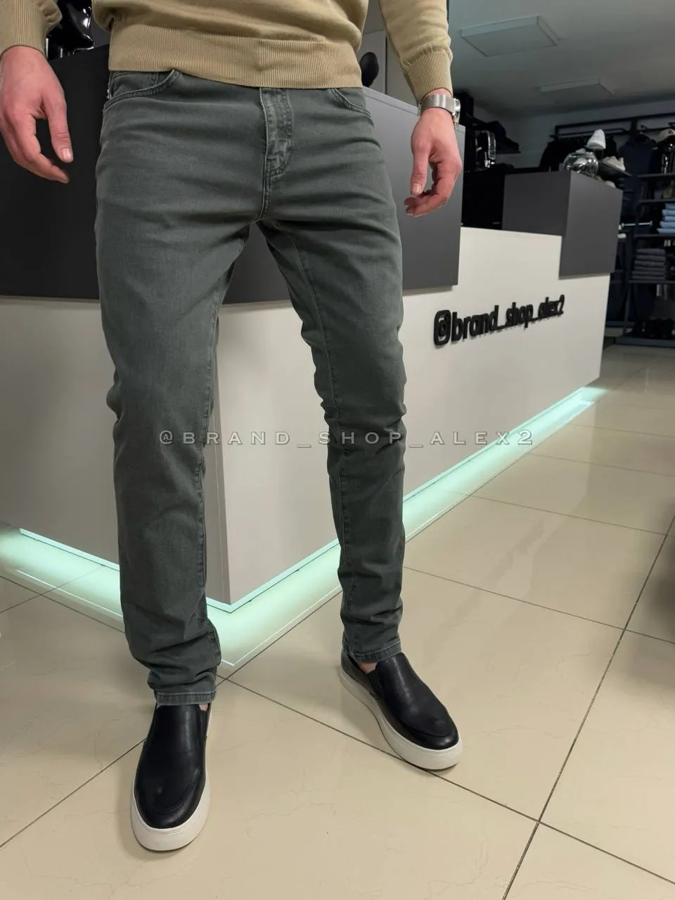 Джинси хакі Lacoste 