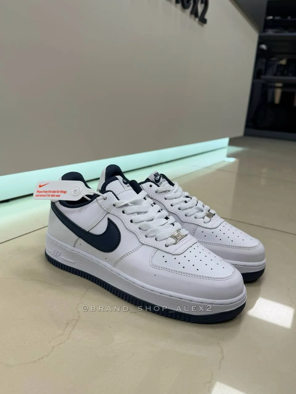 Кросівки Nike білі  - фото 1
