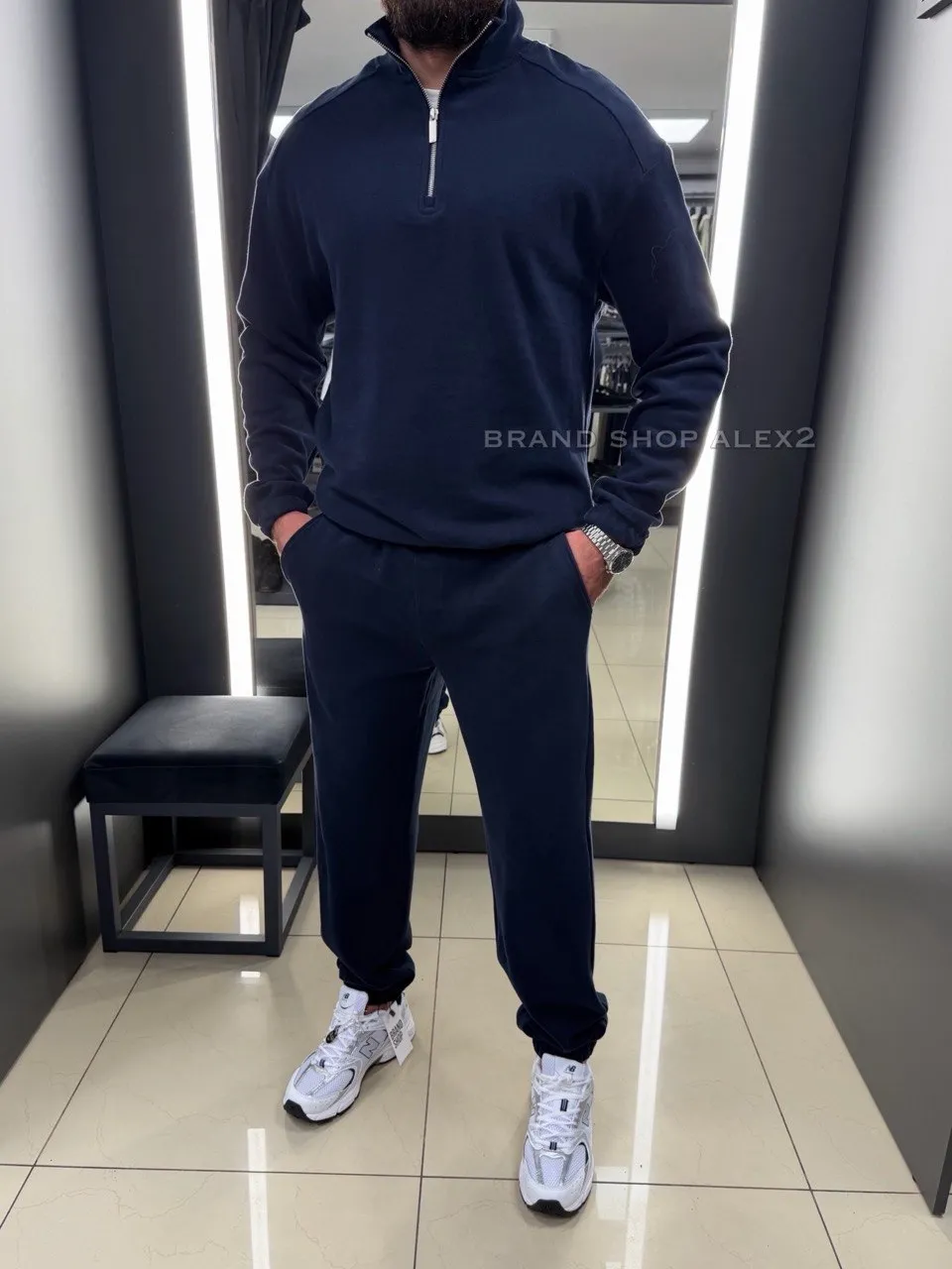 Синій чоловічий спортивний костюм 