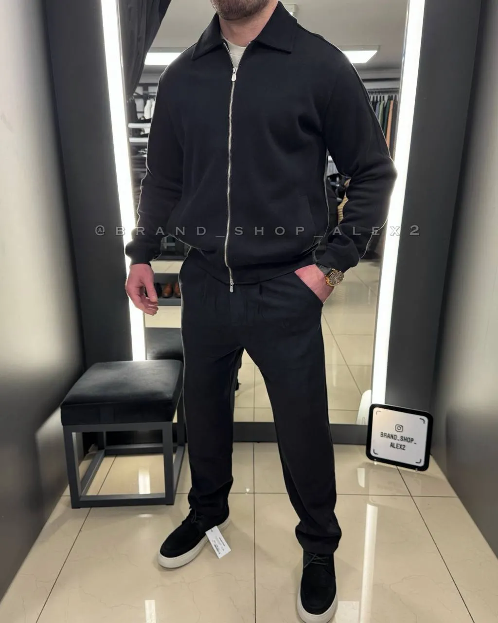 Чорний костюм casual 